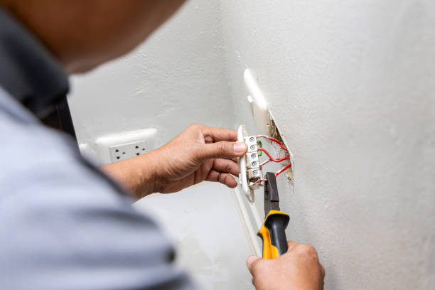 Best Electrical Installation Contractor  in Escanaba, MI