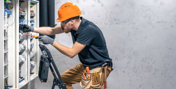 Best Local Electrician Companies  in Escanaba, MI